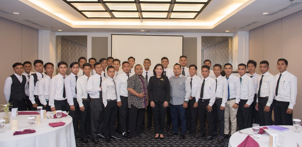 Table Manner In Swiss Belinn Hotel Surabaya